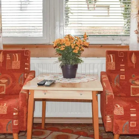 Apartment One-bedroom In Keszthely-kertvaros Dobogomajor